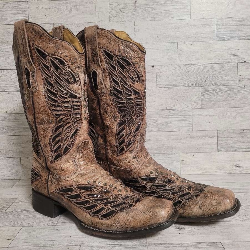Women's Brown Distressed Wing-Detail Heeled Cowboy Boots